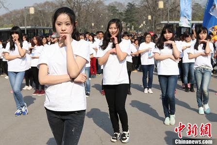 苏州马拉松“进货男女”已找到